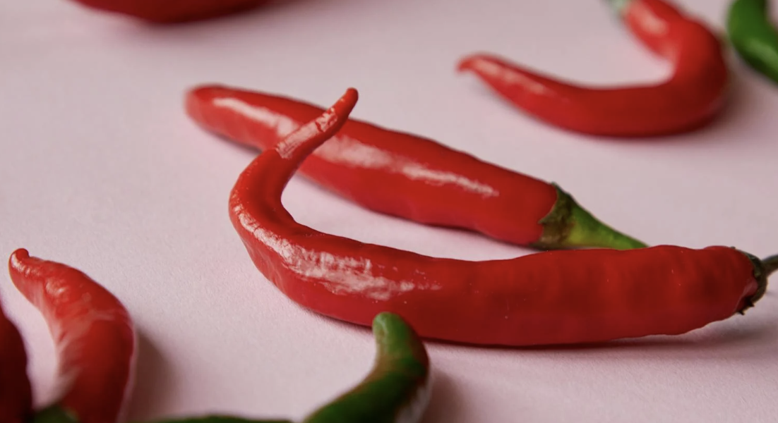 Verse peper, ingrediënt voor citroen mosterd dressing recept